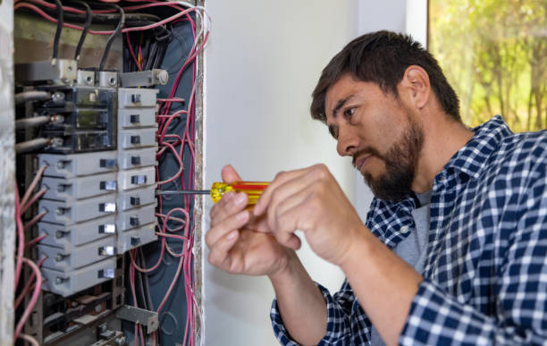 Best Circuit Breaker Repair  in Pierre, SD